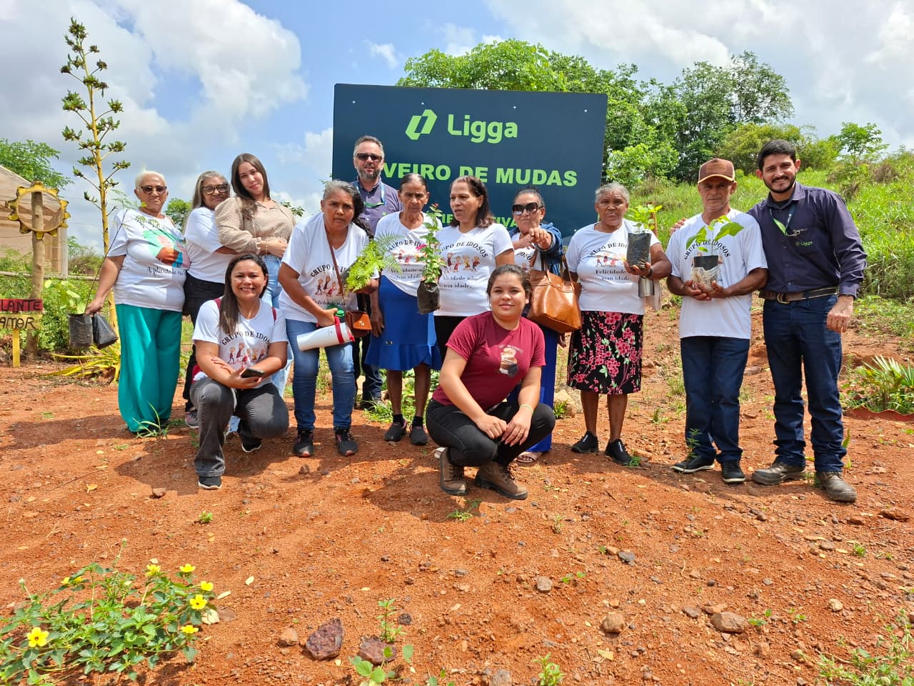 Mineradora Ligga recebe visitantes das comunidades em sua Planta Experimental