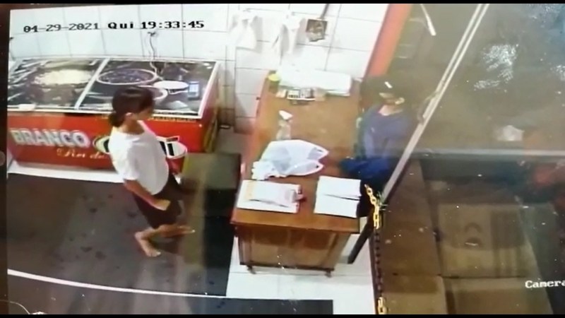 “Açaí do Branco” é assaltado; bandidos levam dinheiro, dois litros de açaí e uma tapioca. Assista!