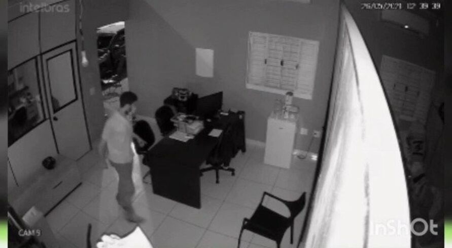 Empresário reage a assalto e mata o próprio irmão; assista!