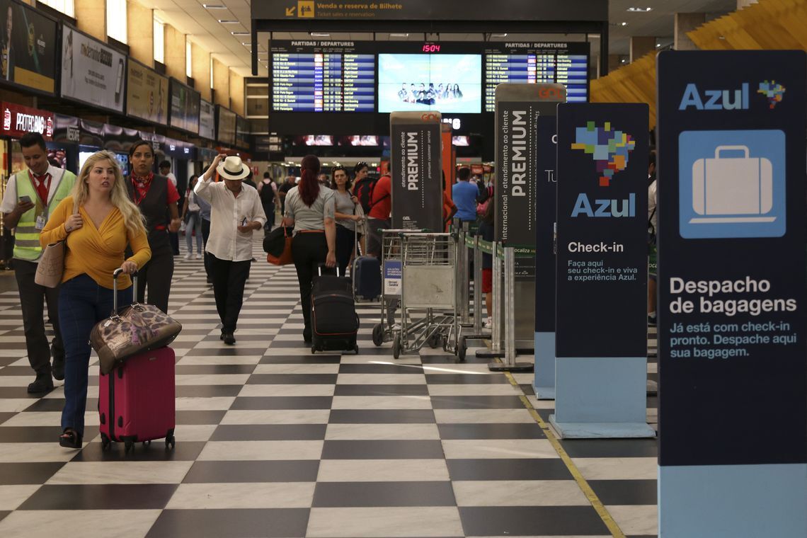 Câmara aprova despacho gratuito de malas em voos