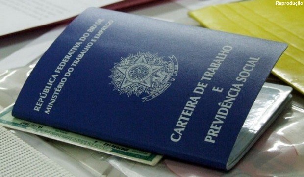 Trabalhador desempregado pode receber auxílio de R$ 1.100 por mês