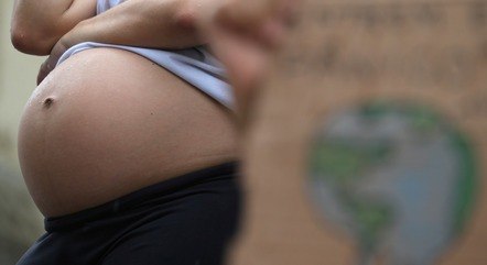 Maranhense afirma ter engravidado virgem após tomar vacina