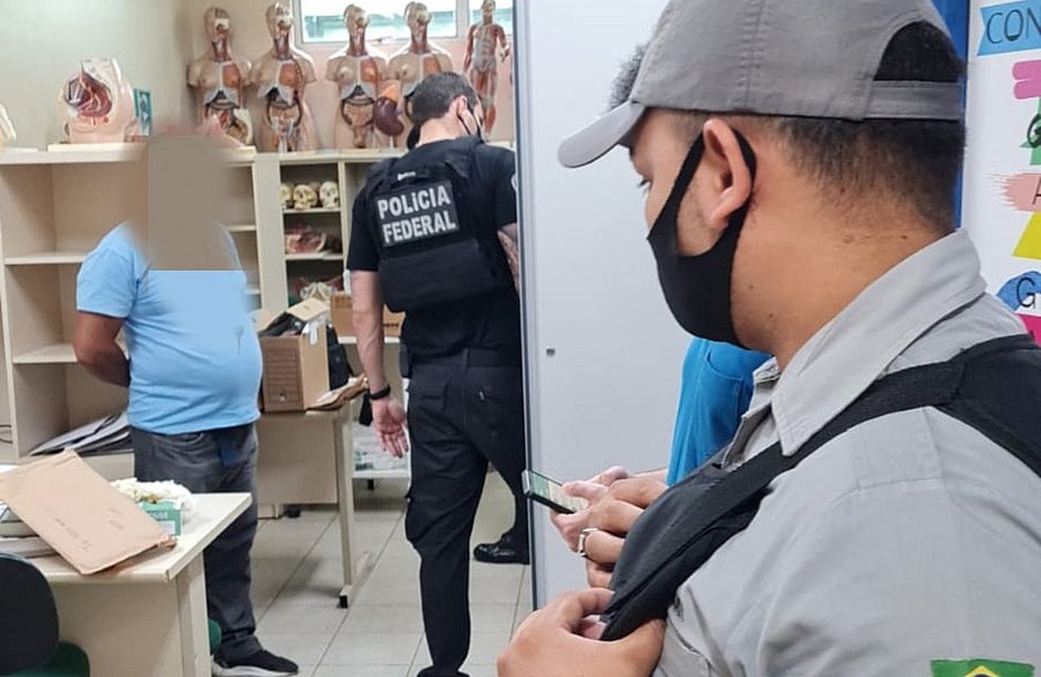 Professor de anatomia é afastado acusado de vender órgãos humanos