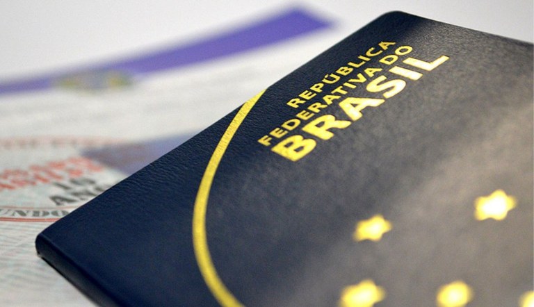 Confecção de passaportes será suspensa a partir deste sábado