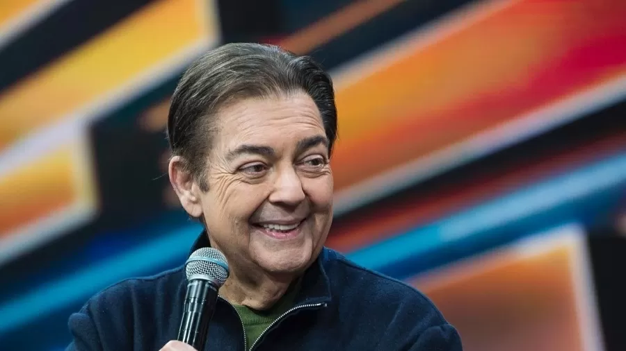 Faustão é extubado e respira sem auxílio de aparelhos