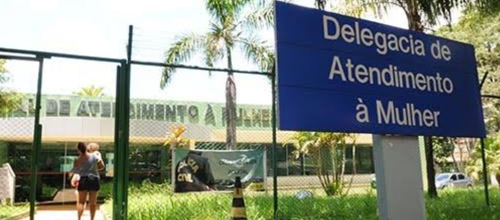 Uma policial da delegacia da mulher foi encontrada morta em sua própria casa