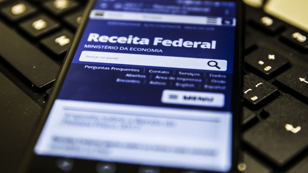 A poucas horas do fim do prazo, Receita ainda aguarda cerca de 2 milhões de declarações do IR