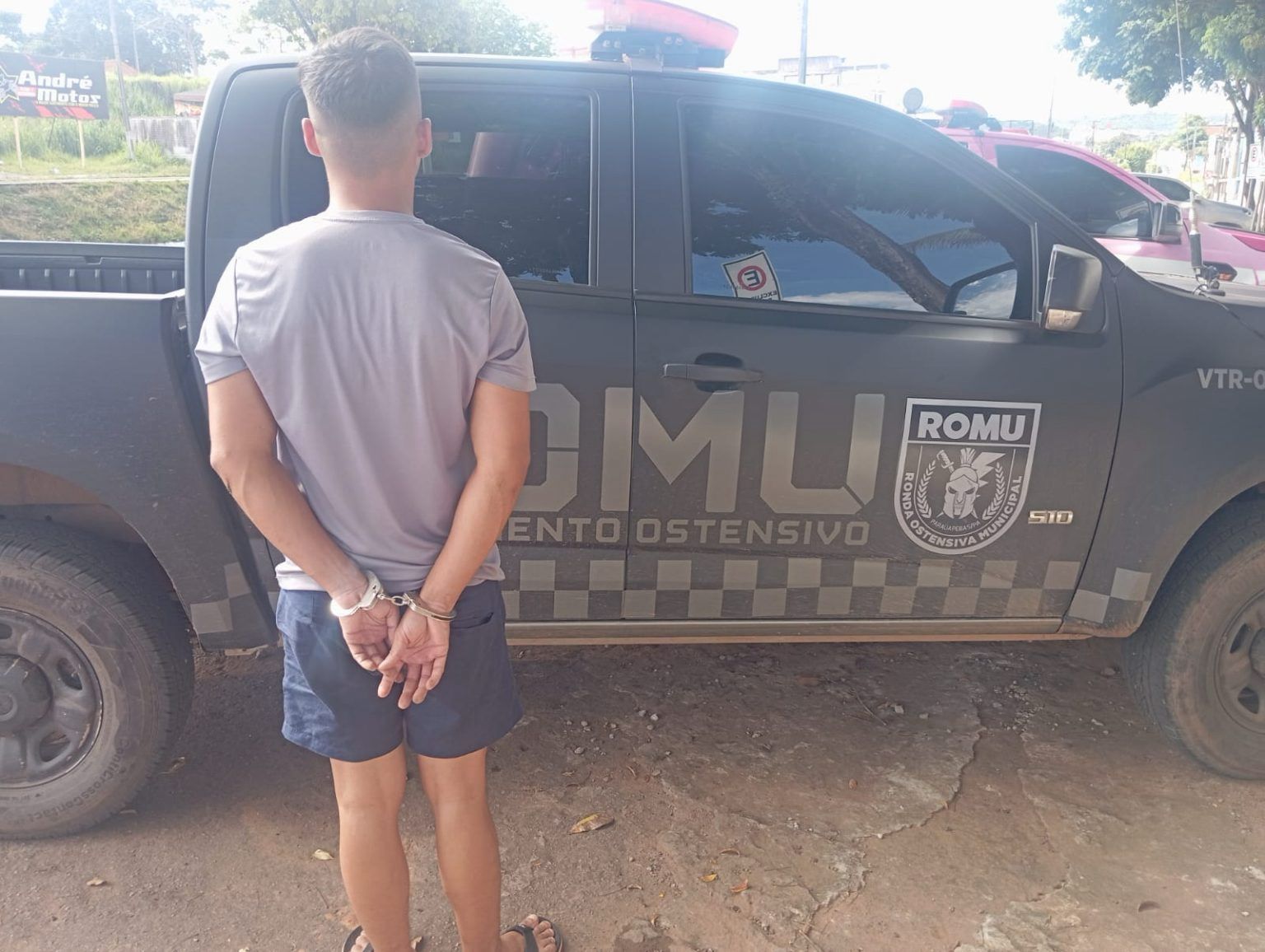 Homem é conduzido por suspeita de agredir companheira