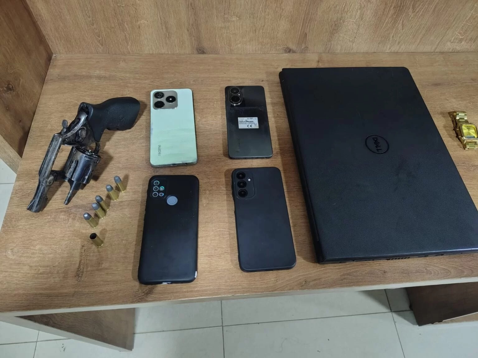 Dupla suspeita de assalto à empresa é presa no Bairro Liberdade, em Parauapebas