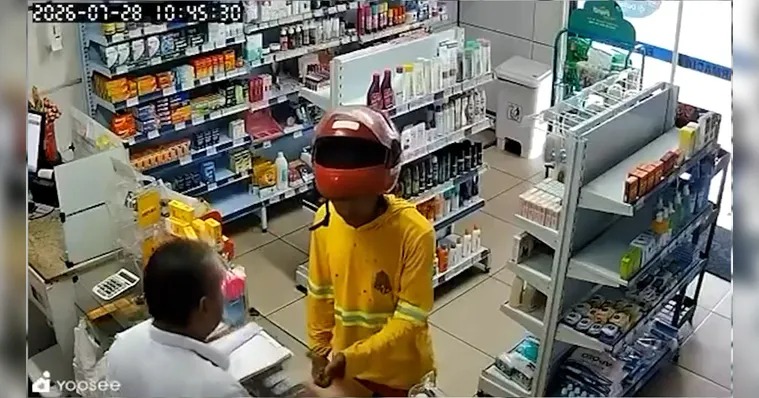 Homem se passa por cliente e assalta farmácia no bairro do Tapanã