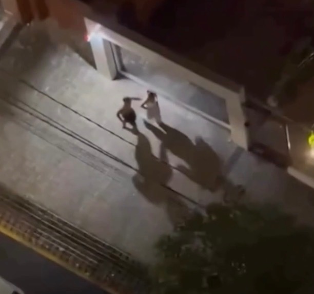 Mulher é agredida pelo companheiro em via pública no bairro do Umarizal, em Belém