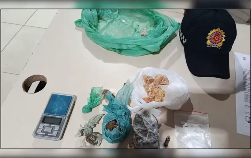 Homem é preso com drogas e tenta subornar policiais com R$ 10 mil em Marabá