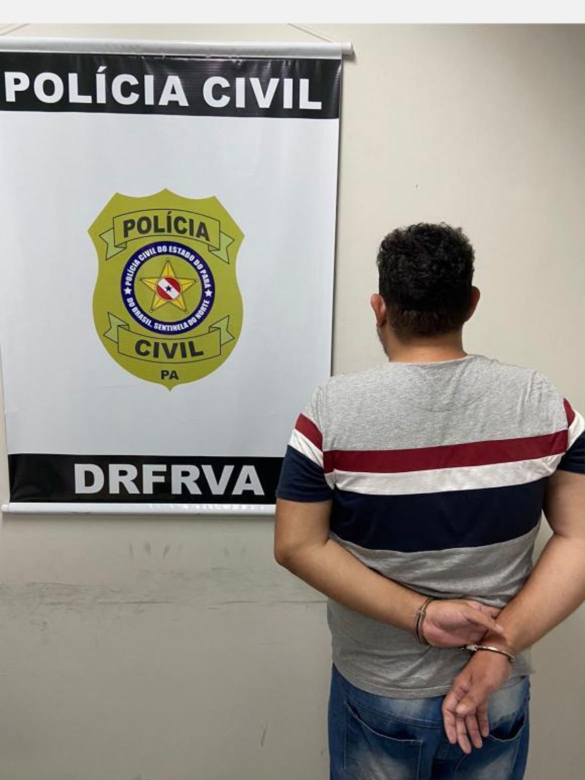 Homem é preso suspeito de extorquir vítimas após encontros marcados por aplicativo em Belém
